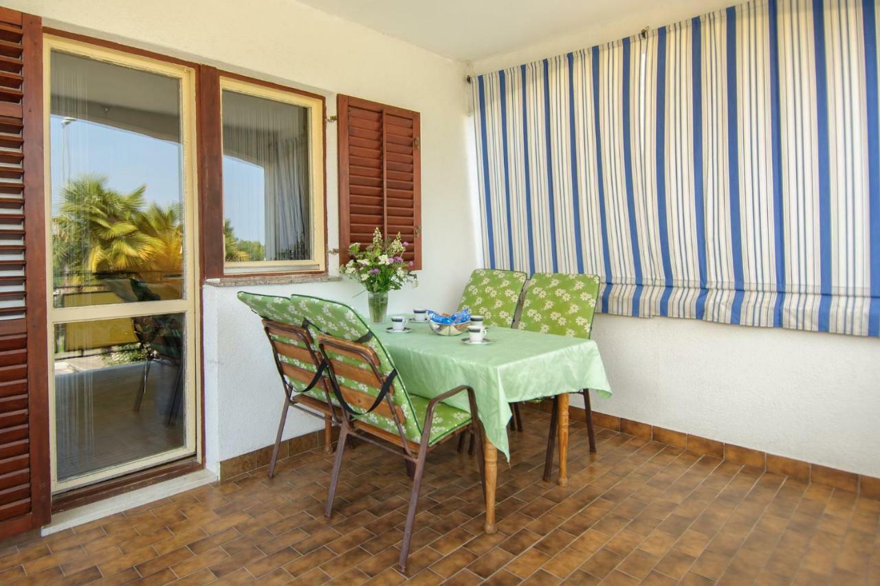 Nives Porec